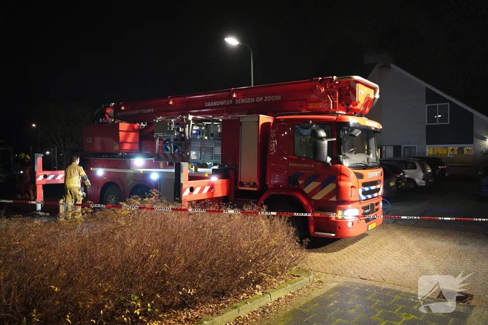 Brand in schoorsteen van woning