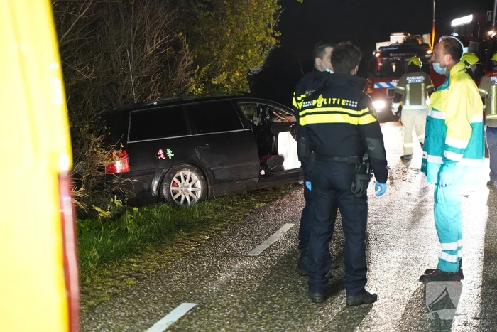 Flinke schade door botsing tussen bestelbus en personenauto