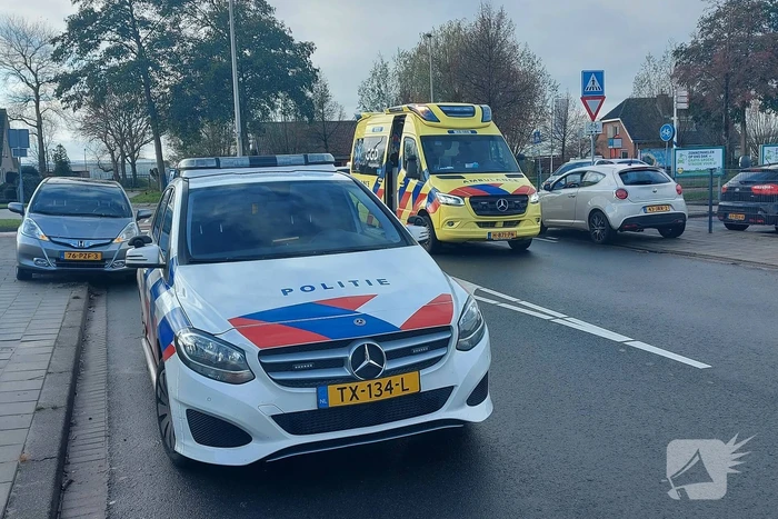 Fietser gewond bij botsing met auto