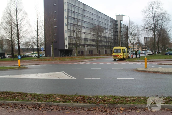 Persoon ten val met scootmobiel