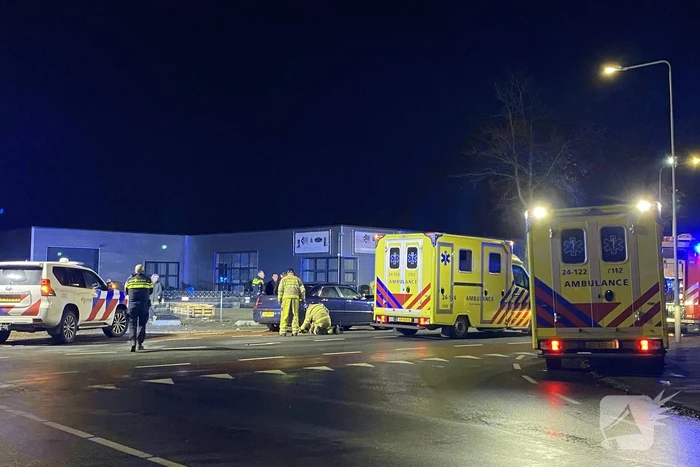 Gewonde bij aanrijding tussen twee auto's