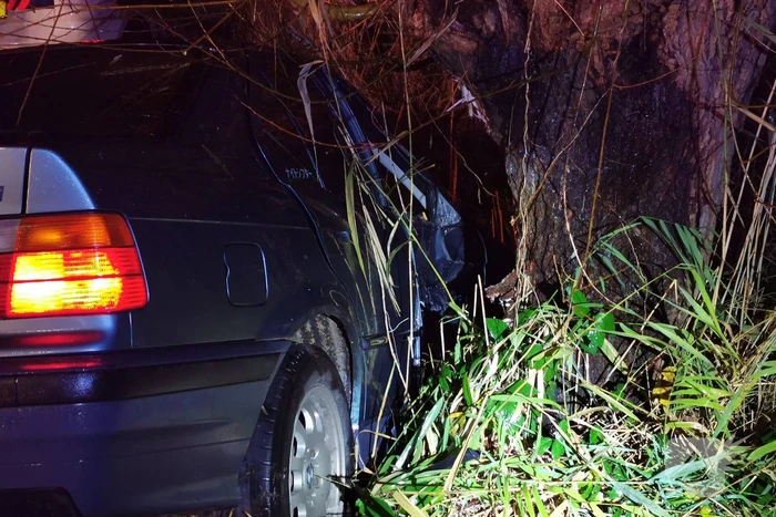 Auto in de sloot