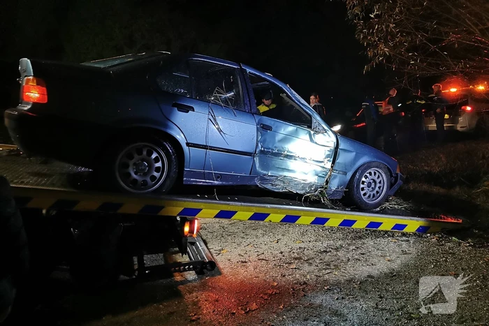 Auto in de sloot