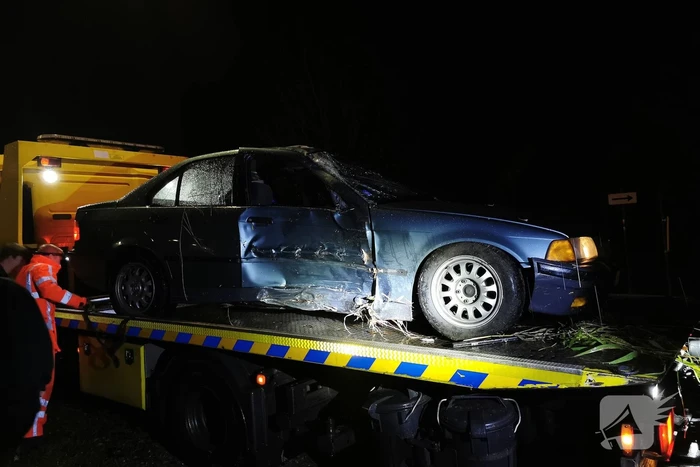 Auto in de sloot