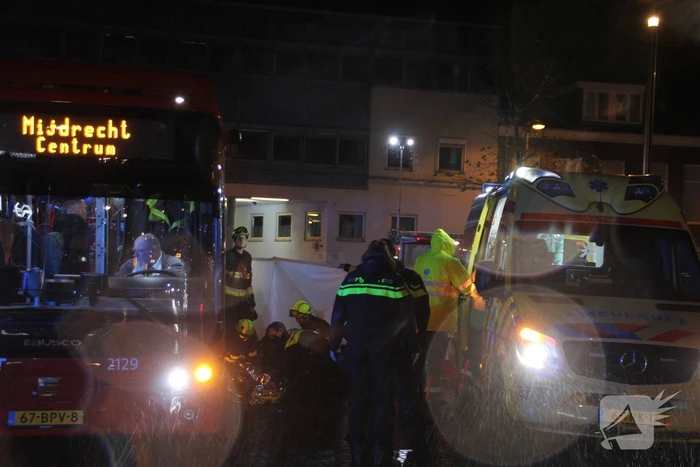 Persoon gewond bij aanrijding met bus