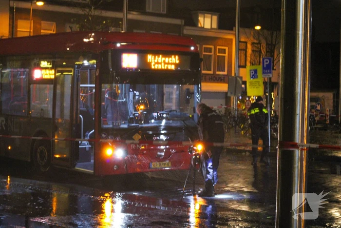 Persoon gewond bij aanrijding met bus