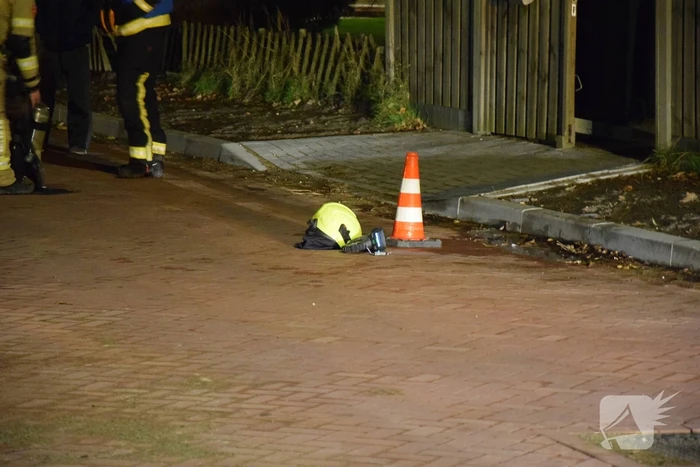 Brandweer sluit straat af door gaslekkage