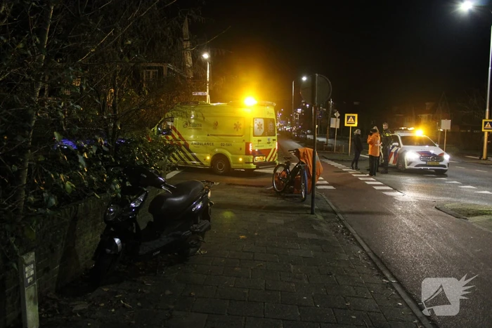 Scooterrijder gaat onderuit en raakt gewond