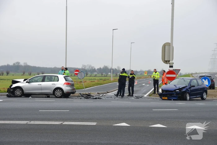 Crash bij op- en afrit van N31