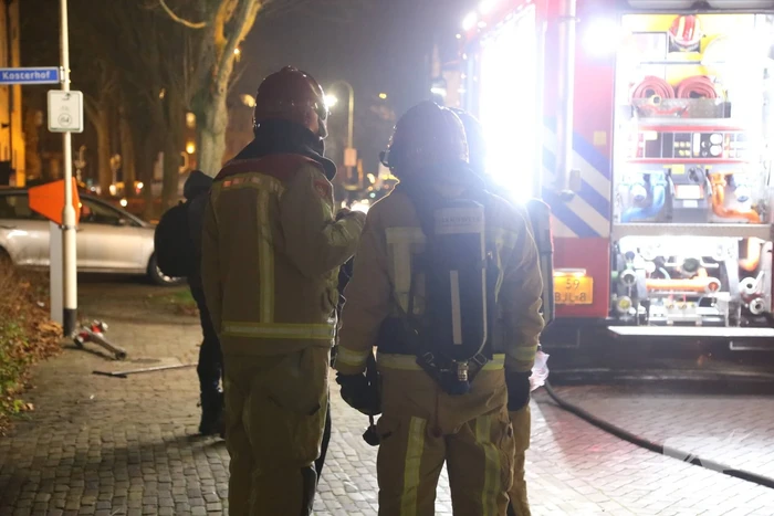 Brand in elektrahuis, huishoudens geen stroom