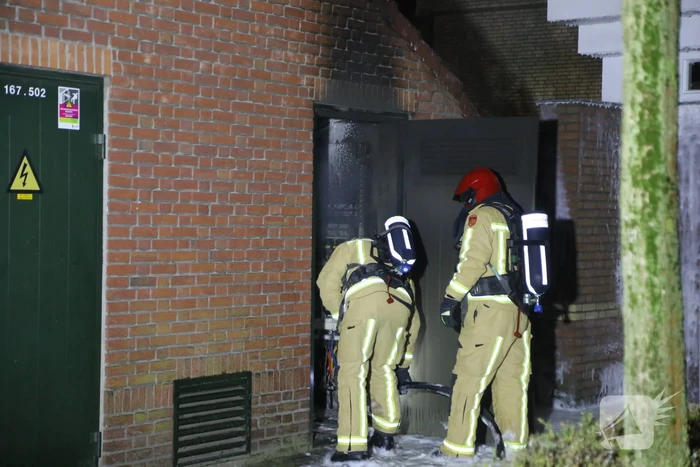Brand in elektrahuis, huishoudens geen stroom