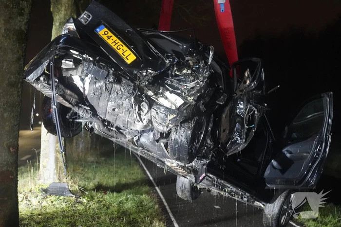 Automobilist ernstig gewond bij ernstig ongeval