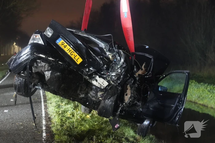 Automobilist ernstig gewond bij ernstig ongeval