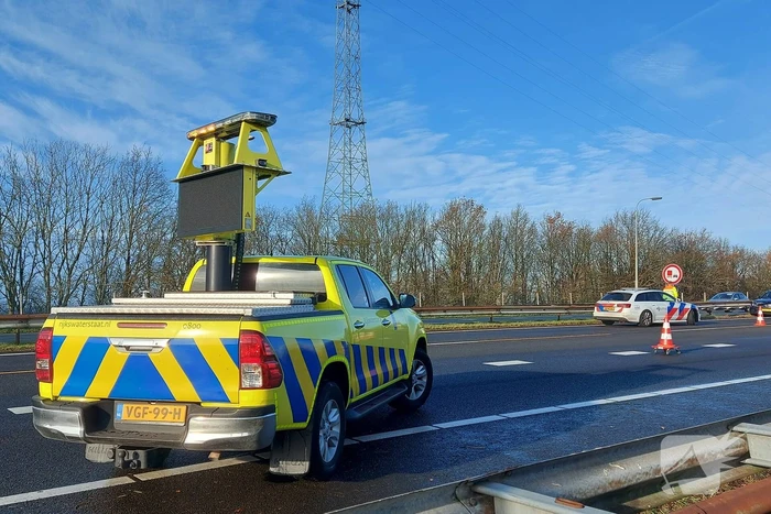 Ongeval tussen twee auto's op snelweg