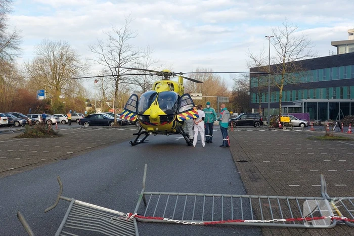 Lifeliner 5 landt voor Alrijne Ziekenhuis