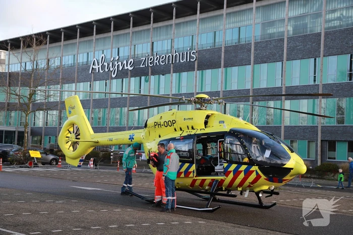 Lifeliner 5 landt voor Alrijne Ziekenhuis