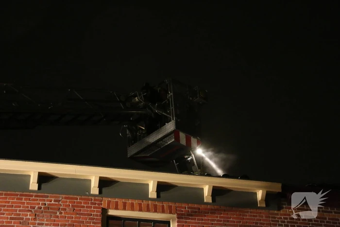 Schoorsteenbrand snel onder controle