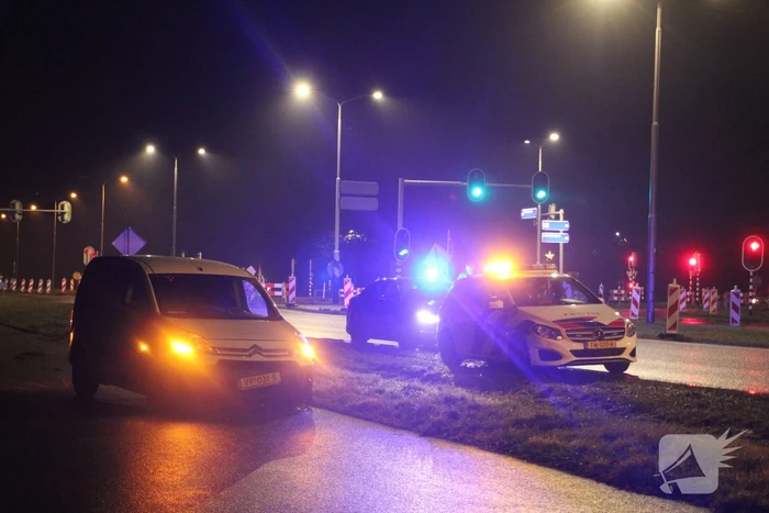 Persoon gewond bij aanrijding tussen twee voertuigen