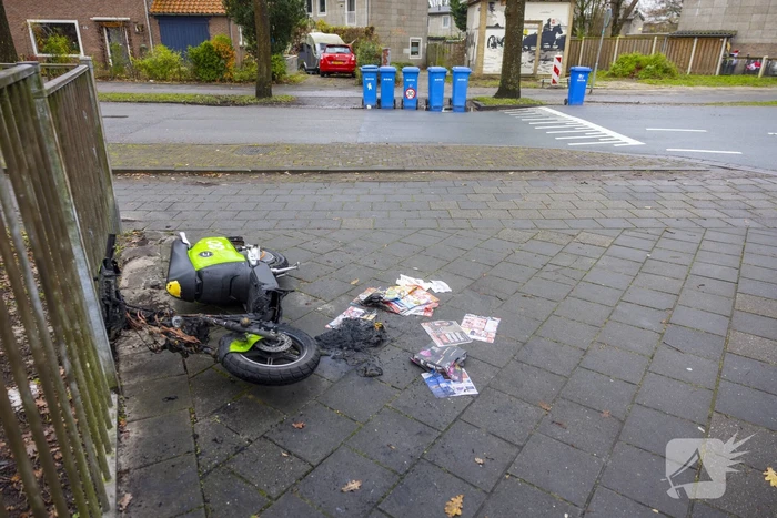 Go Sharing-deelscooter opnieuw in brand gestoken