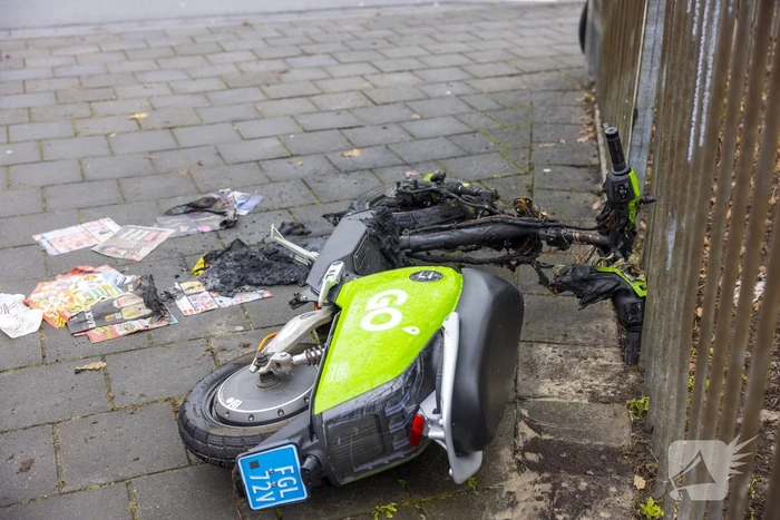 Go Sharing-deelscooter opnieuw in brand gestoken