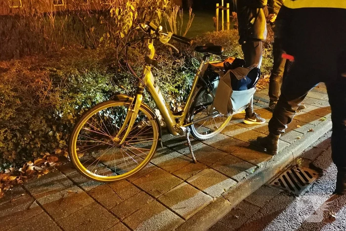 Gewonde fietser aangetroffen door passanten