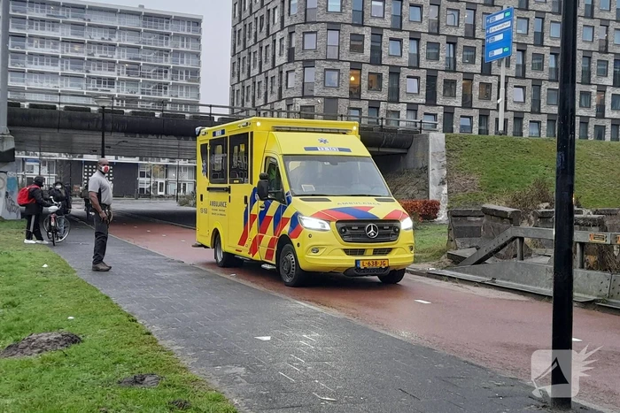 Fietser gaat onderuit en raakt gewond