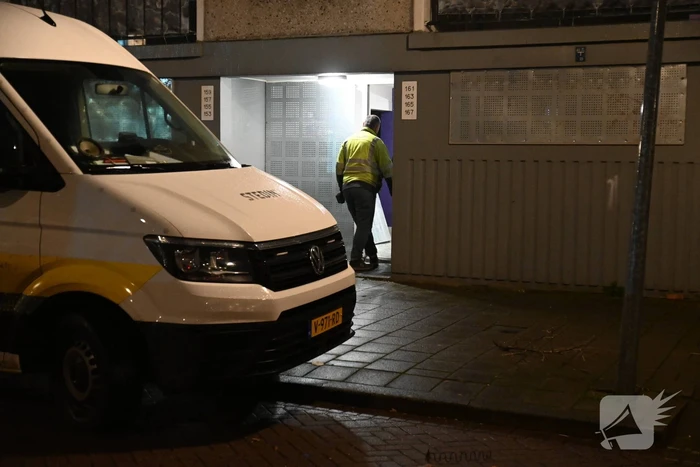 Koperdieven veroorzaken wateroverlast in leegstaand portiek