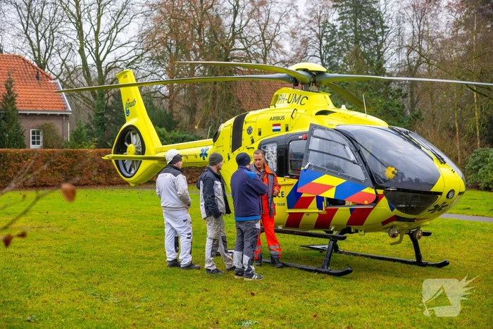 Traumahelikopter landt op terrein Klooster Sint Joseph
