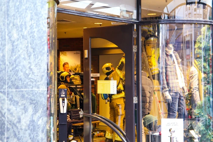 Brand in winkelpand van kledingzaak Jac Hensen
