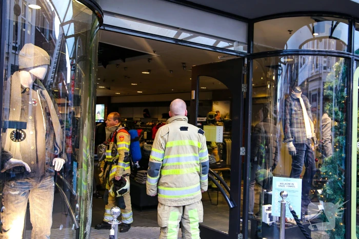 Brand in winkelpand van kledingzaak Jac Hensen