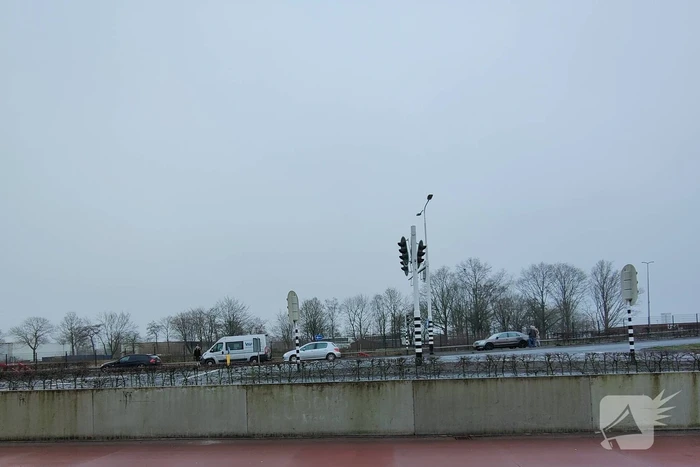 Drie voertuigen lopen flinke schade op