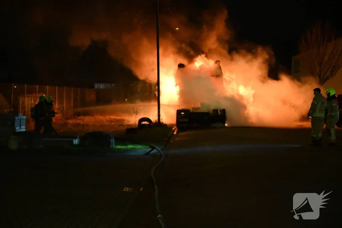 Vrachtwagens verwoest door brand