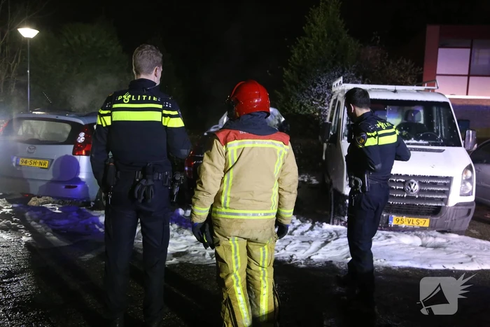 Twee auto's verwoest door brand