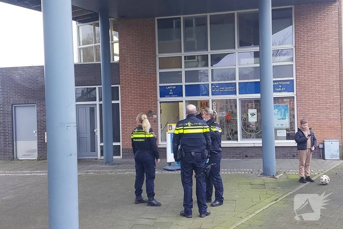 Politie doet onderzoek naar overval