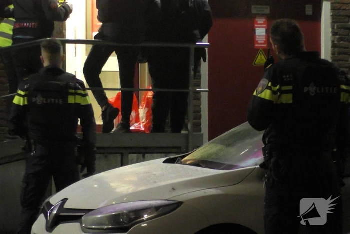 Politie doet inval in woning na overval