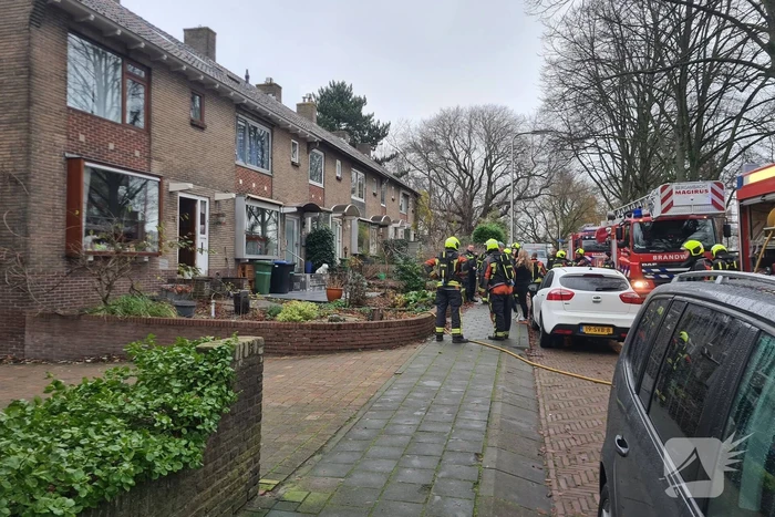 Persoon gewond na brand in woning