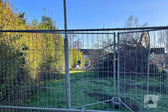 Persoon raakt bekneld tijdens sloopwerkzaamheden
