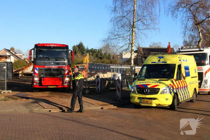 Persoon raakt bekneld tijdens sloopwerkzaamheden