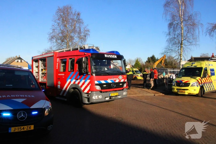 Persoon raakt bekneld tijdens sloopwerkzaamheden