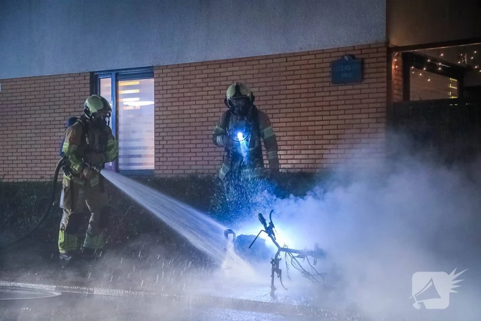 Go Sharing scooter volledig in brand