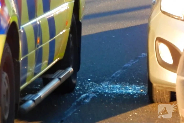 Schade bij botsing tussen twee auto's