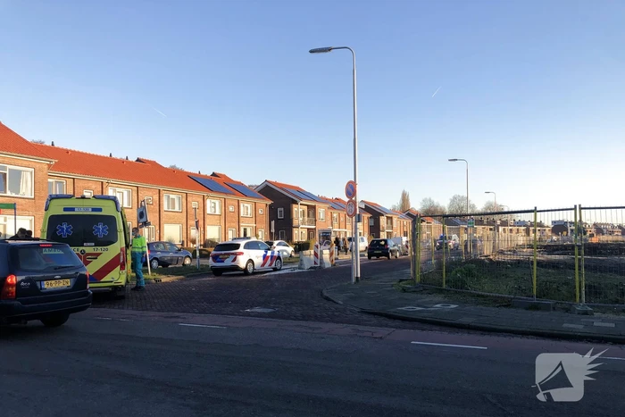 Fietser zwaargewond bij botsing met auto
