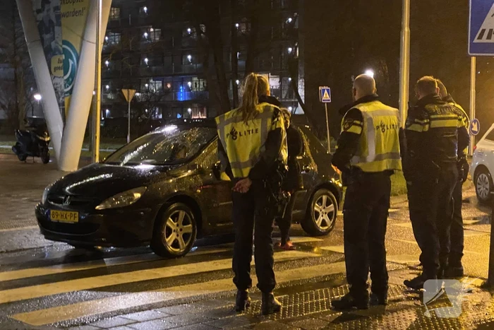 Gewonde bij botsing tussen auto en bezorgfiets