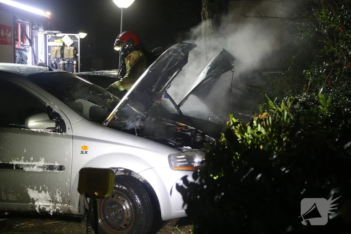 Meerdere auto's verwoest door brand