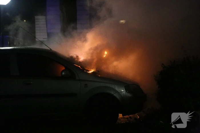 Meerdere auto's verwoest door brand