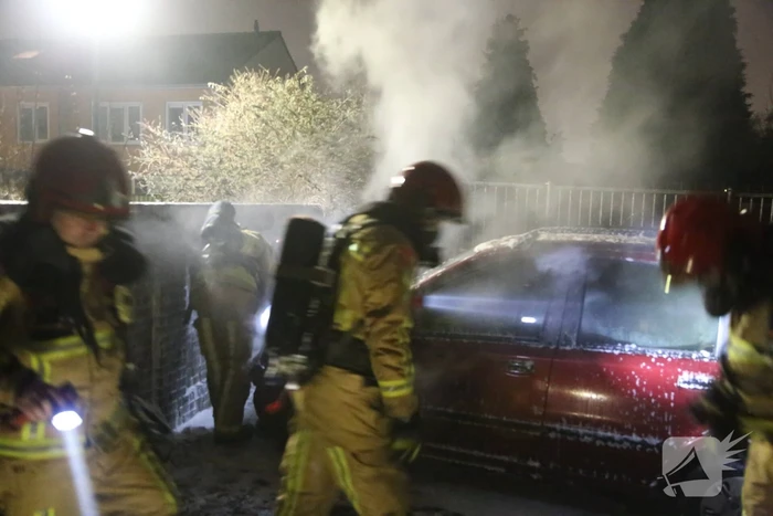 Meerdere auto's verwoest door brand