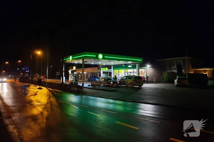 Politie doet onderzoek naar overval op tankstation