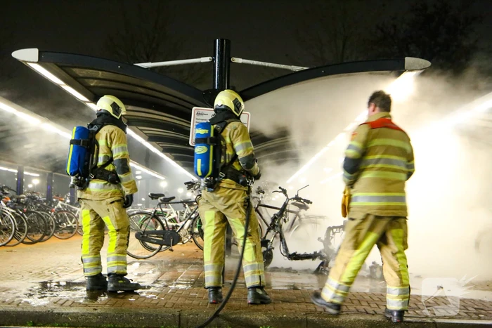 Deelscooter van Go-Sharing opnieuw uitgebrand