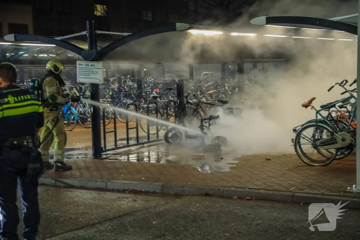 Deelscooter van Go-Sharing opnieuw uitgebrand