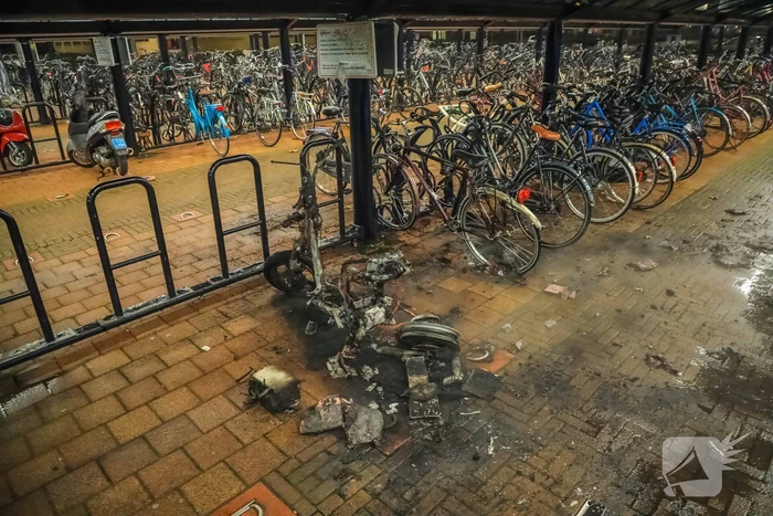 Deelscooter van Go-Sharing opnieuw uitgebrand
